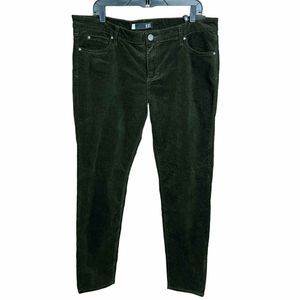 Kut from the Kloth Diana Skinny Corduroy Pants Dark Green 5 Pocket Zip Close 18